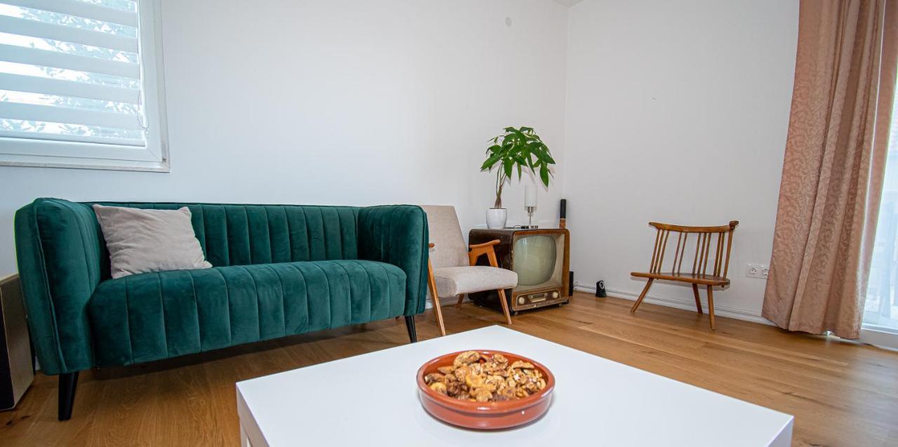 Apartment Nikola Kastel Novi ภายนอก รูปภาพ